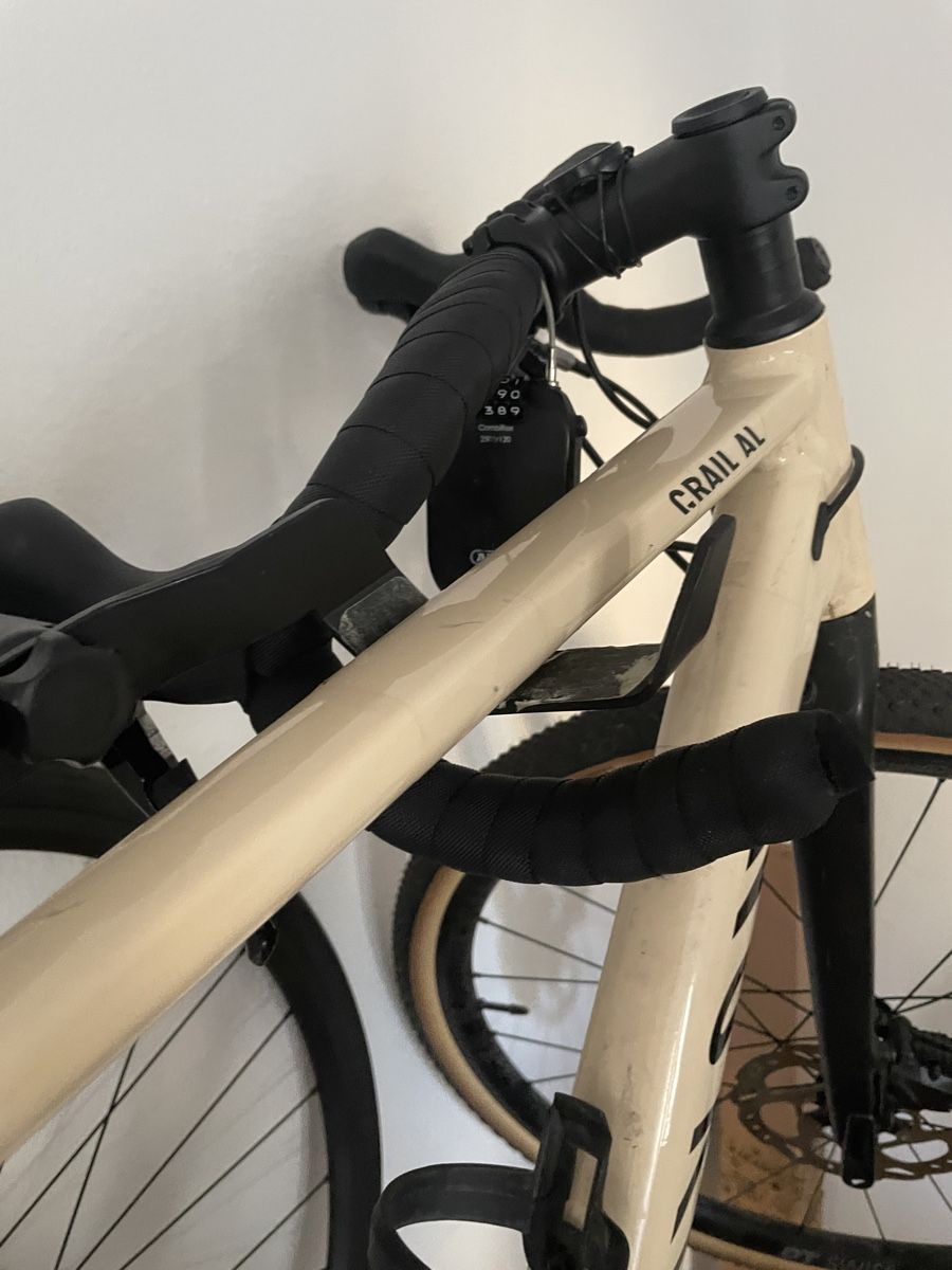 Supporti per biciclette: Fahrrad Wandhalterung schwarz – Usato da Bern venduto da Corinn_na 4