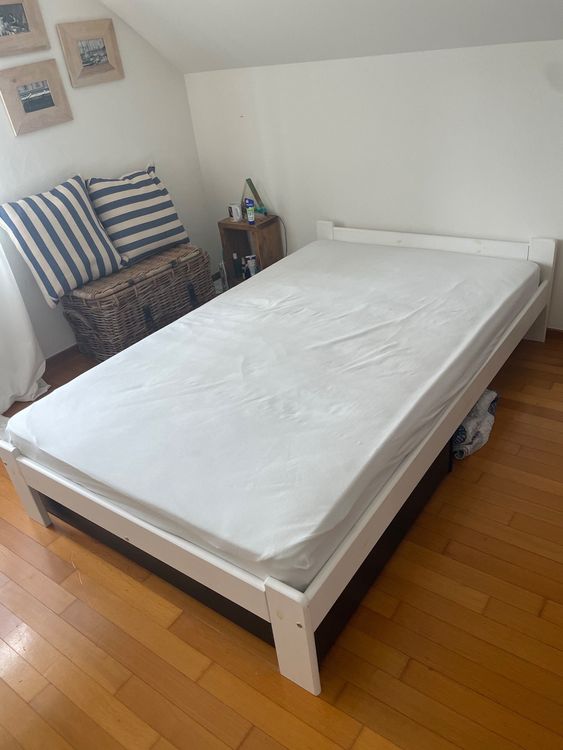White IKEA bed with mattress and drawer Kaufen auf Ricardo