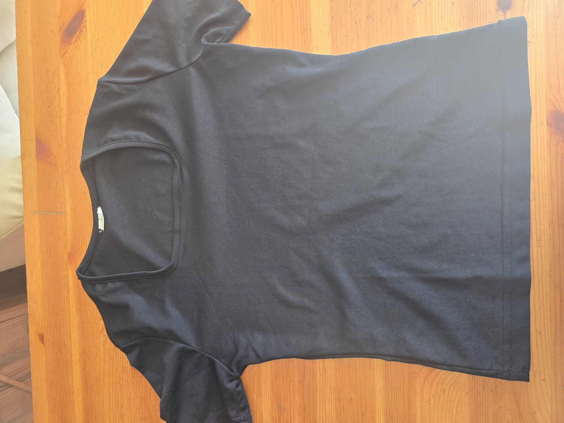 Blusen, T-Shirts & Tops: T shirt – Neu (gemäss Beschreibung) aus Matten b. Interlaken von goldhase02 2