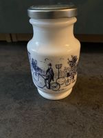 Dose weiss mit blauem Dekor, Zinn-Deckel, guter Zustand