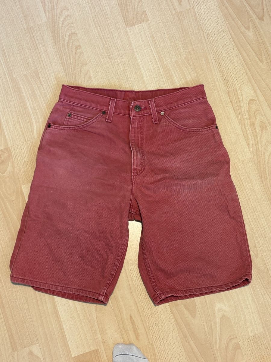 Jeans: LEVI'S 550 RED DENIM SHORTS – Usato da Küttigen venduto da noa_78fr 2