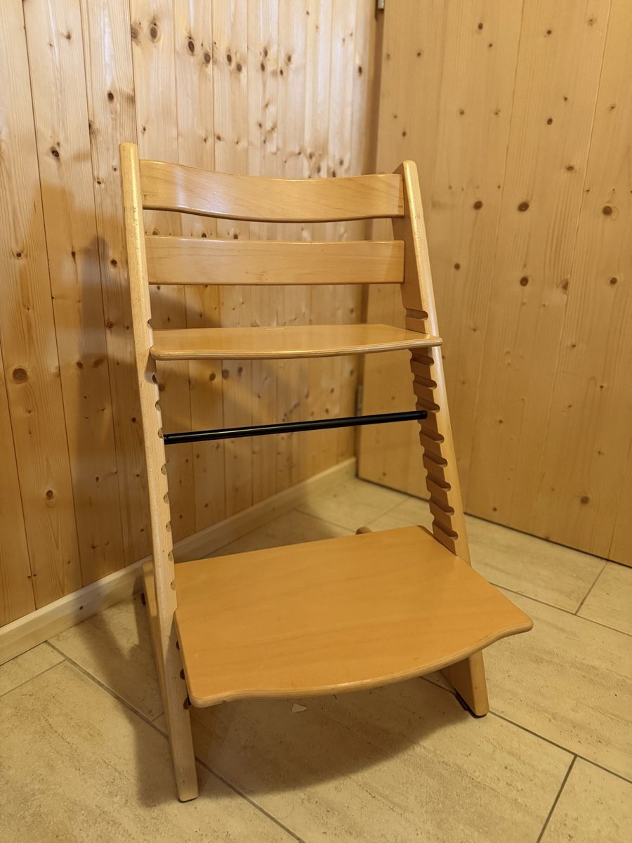 Hochstühle: Tripp Trapp Hochstuhl – Gebraucht aus Lenzerheide/Lai von heyhorsey