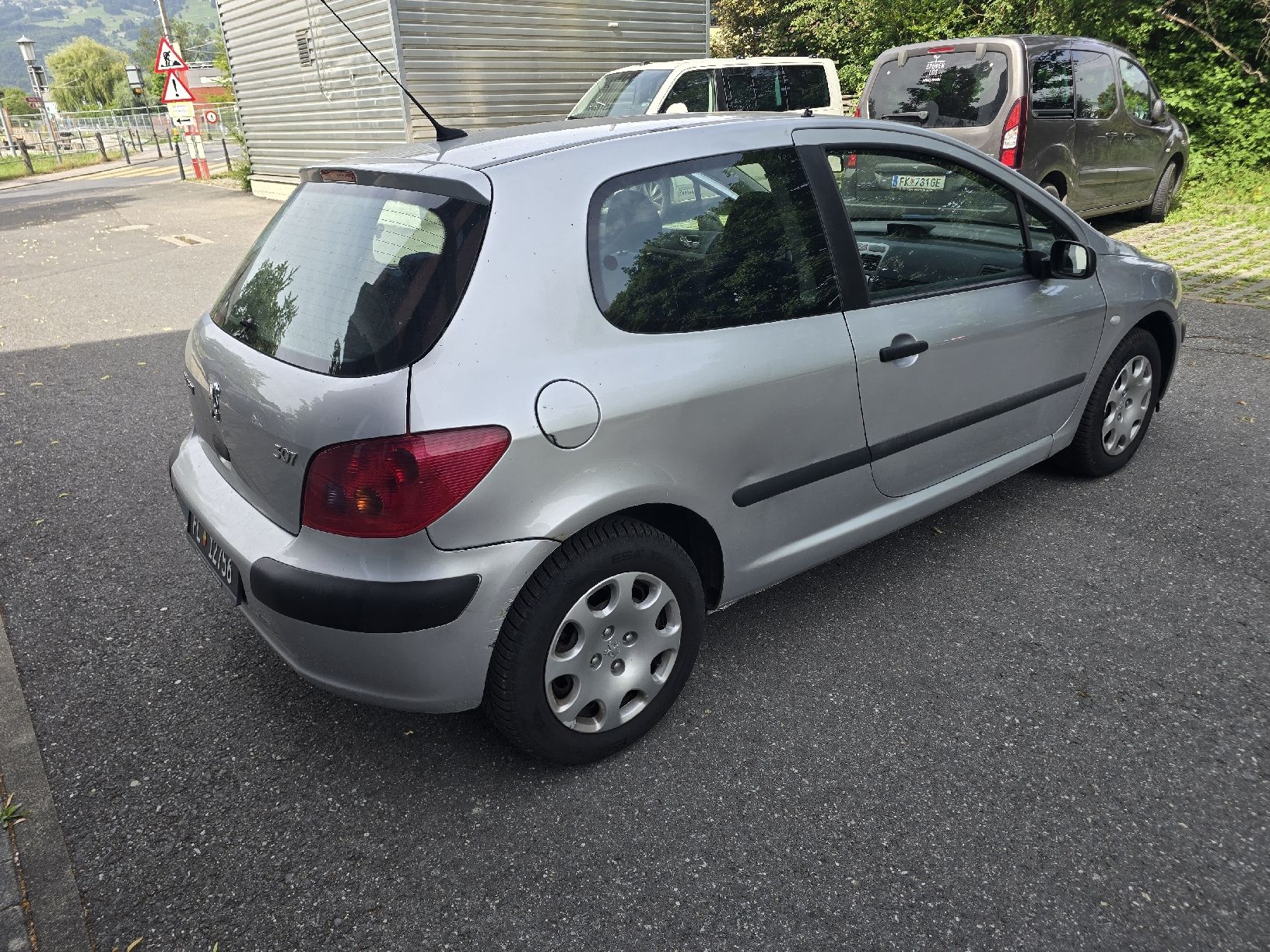 Peugeot Automobili: Peugeot 307 1.4 – Difettoso da Eschen venduto da DerReto 1