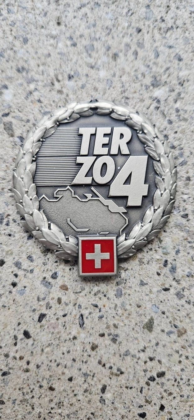 Schweizer Armee Placchette & Badge: *** Beretemblem Silber Schweizer Armee *** – Nuovo e nell'imballaggio originale da Riedholz venduto da fr_sIruP