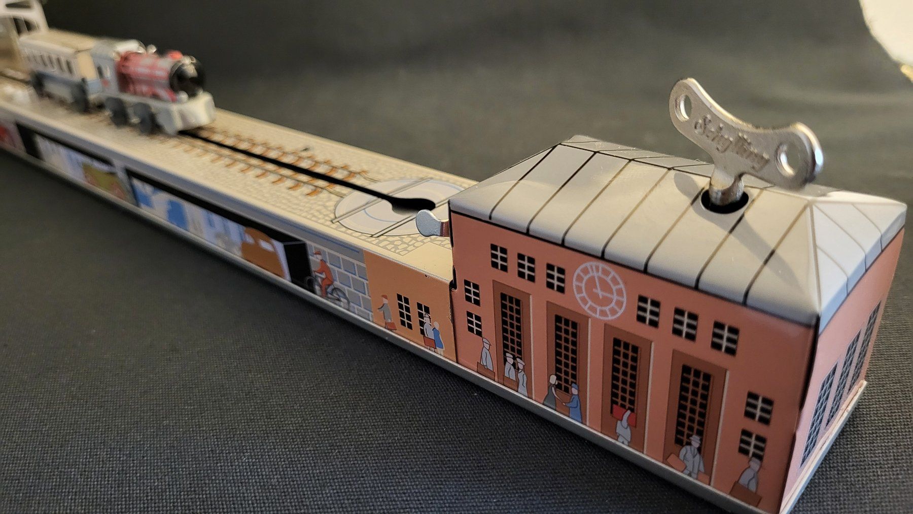 Spielzeuge: Train Station SCHYLLING – Neu und originalverpackt aus Basel von spinne02 2