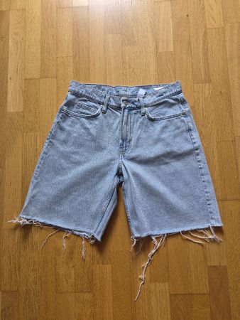 H&M Bermuda Baggy Shorts Low Waist Hellblau Grösse EUR 38