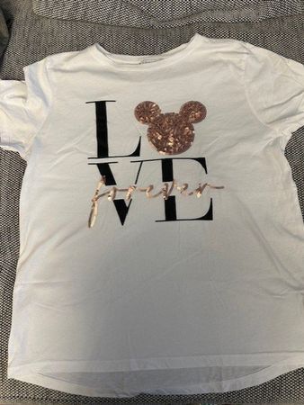A vendre tee-shirt love forever pour femme neuf