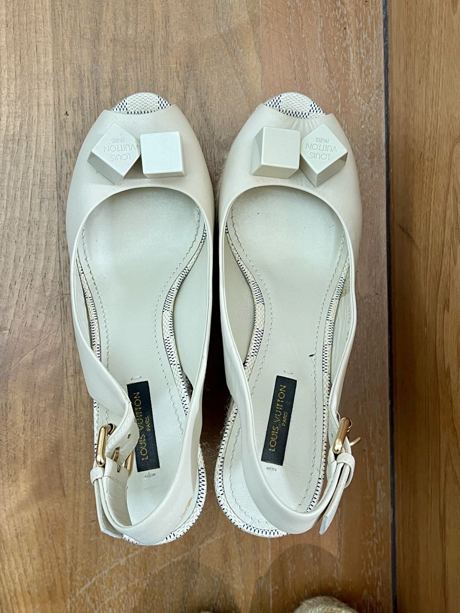 Louis Vuitton Damenschuhe:  Louis Vuitton Gossip Cube sandals – Gebraucht aus Horgen von Janeastra 1