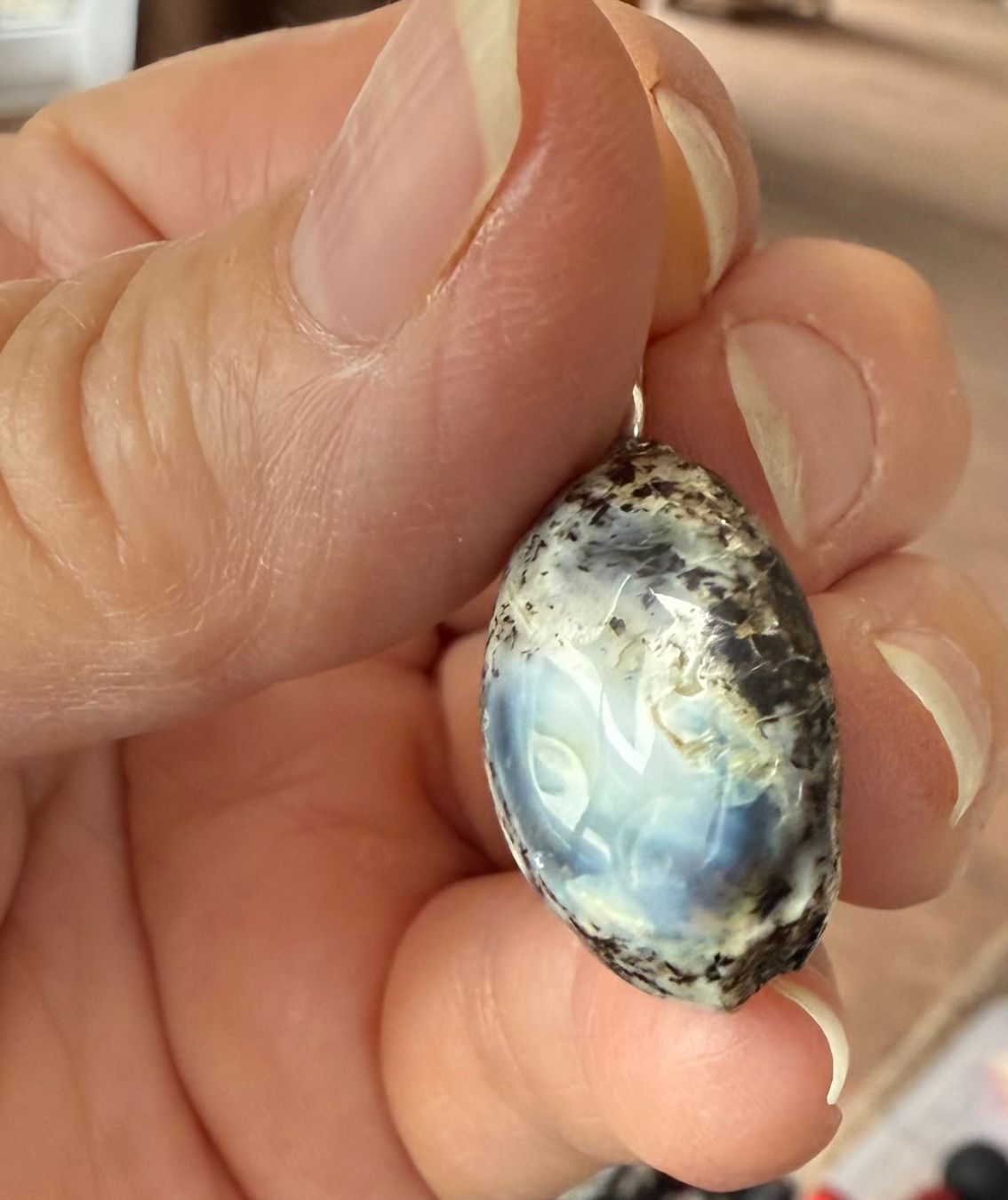 Ciondoli: Hammer: Blauer baltischer Bernstein-Anhänger, in Silber – Nuovo e nell'imballaggio originale da Ebikon venduto da elischka 1