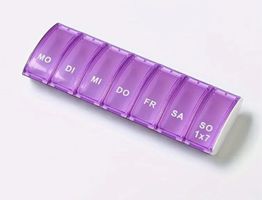 Lila Pillendose für 7 Tage, ideal für unterwegs!💜💊😀