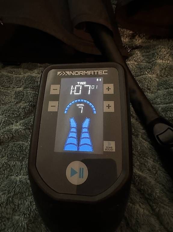 Massagegeräte: Normatec Recovery Boots Lymphdrainage  – Gebraucht aus Erlenbach ZH von isa_l627 1
