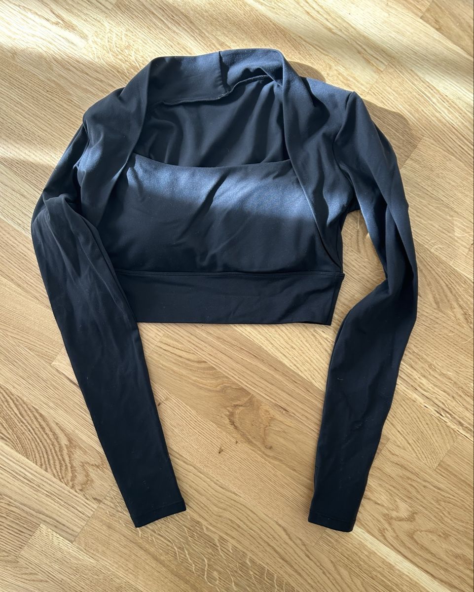 Halara Top: Sport top Halara S – Nuovo (secondo la descrizione) da Heiden venduto da sch_ky7m