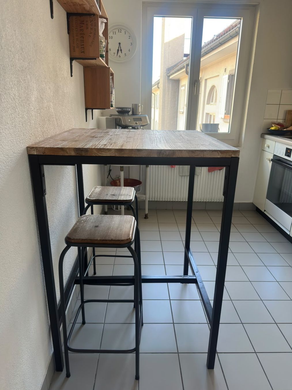 Maisons du monde Tische: Bartisch Industrial mit Stühlen – Gebraucht aus Zürich von seeleu 2