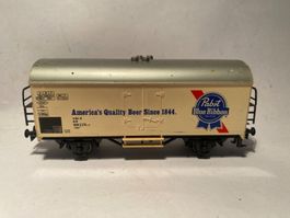 Märklin Kühlwagen PABST BLUE RIBBON BEER weiss, AC Achsen