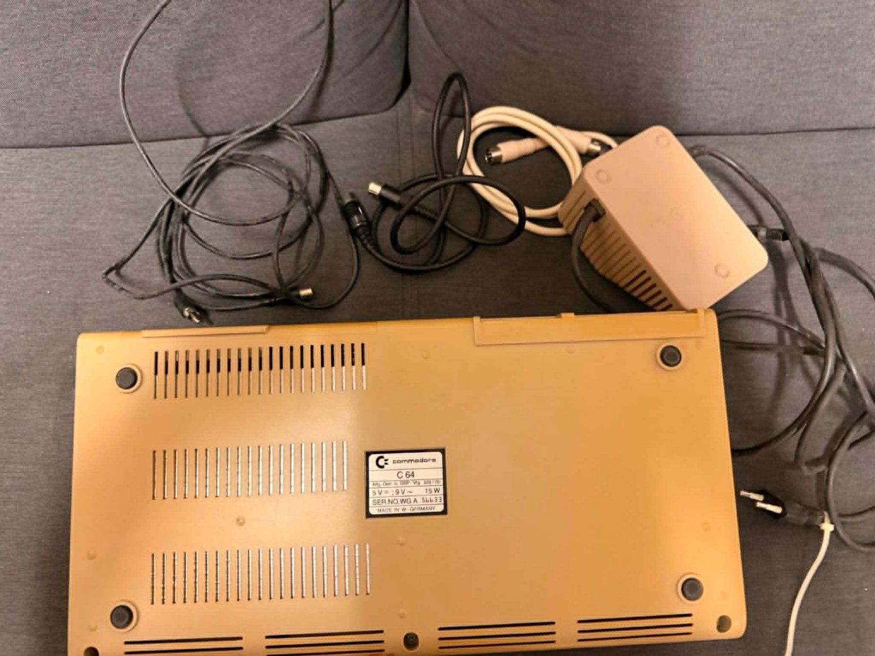 Commodore PC: Commodore 64 C64 not tested – Usato da Giubiasco venduto da Ticinerd 1