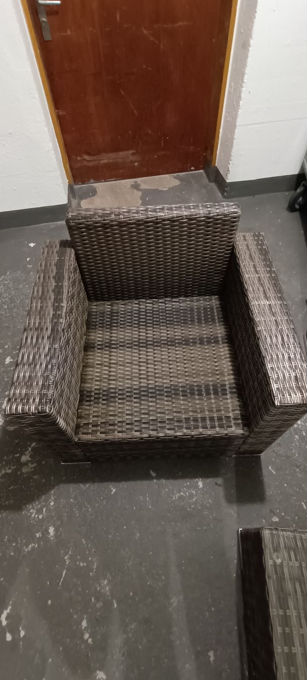 Set di tavolo e panche: Rattan Lounge – Usato da Pfäffikon ZH venduto da K-V-M 4