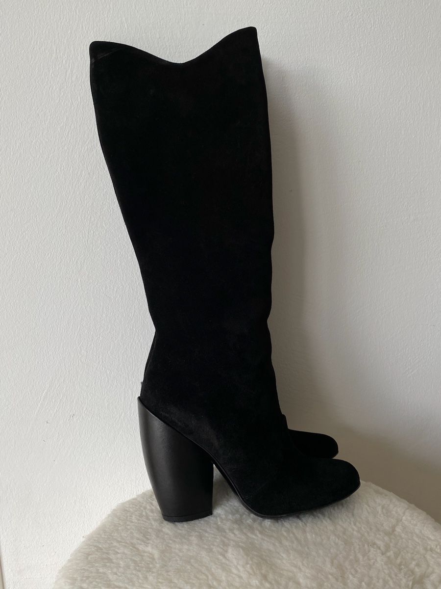 Scarpe da donna: Pollini Black Suede Knee High Boots, Size 36 – Usato da Münchringen venduto da loo_b7bd