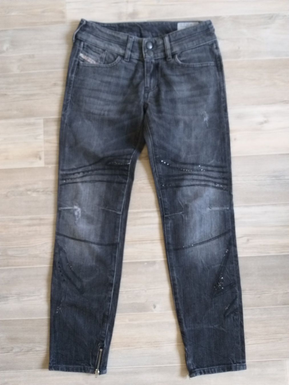 Diesel Jeans: DIESEL "MATIC-ZIP" Jeans taille / Grosse W25 L32 – Gebraucht aus Cossonay-ville von Super-Price-Quality