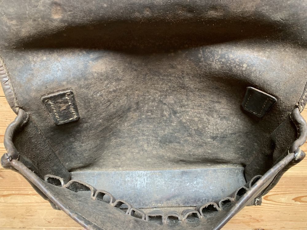 Ledertasche der CH Armee 3