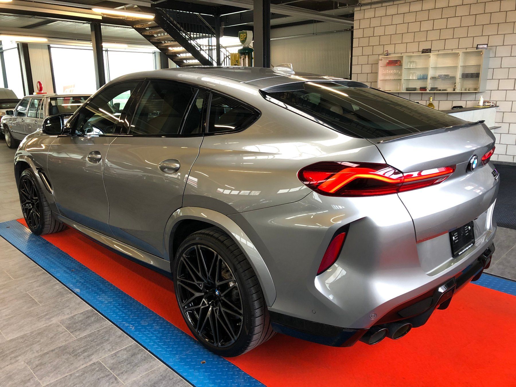 BMW Automobili: BMW X6M Steptronic M Competition – Usato da Gampelen venduto da Steuer0 2