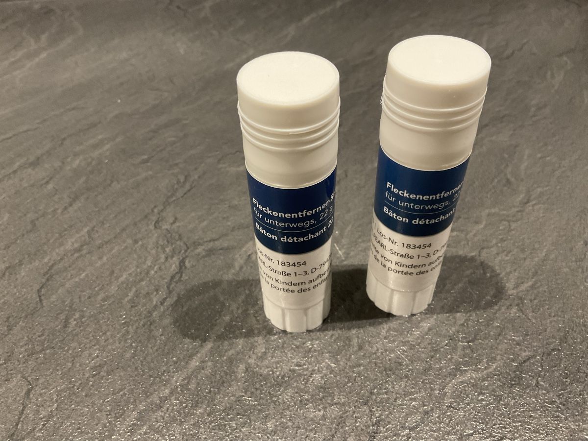Pflegeprodukte: 2x Fleckentferner für unterwegs 2x 22gr. – Neu und originalverpackt aus Wetzikon ZH von Gerbera5