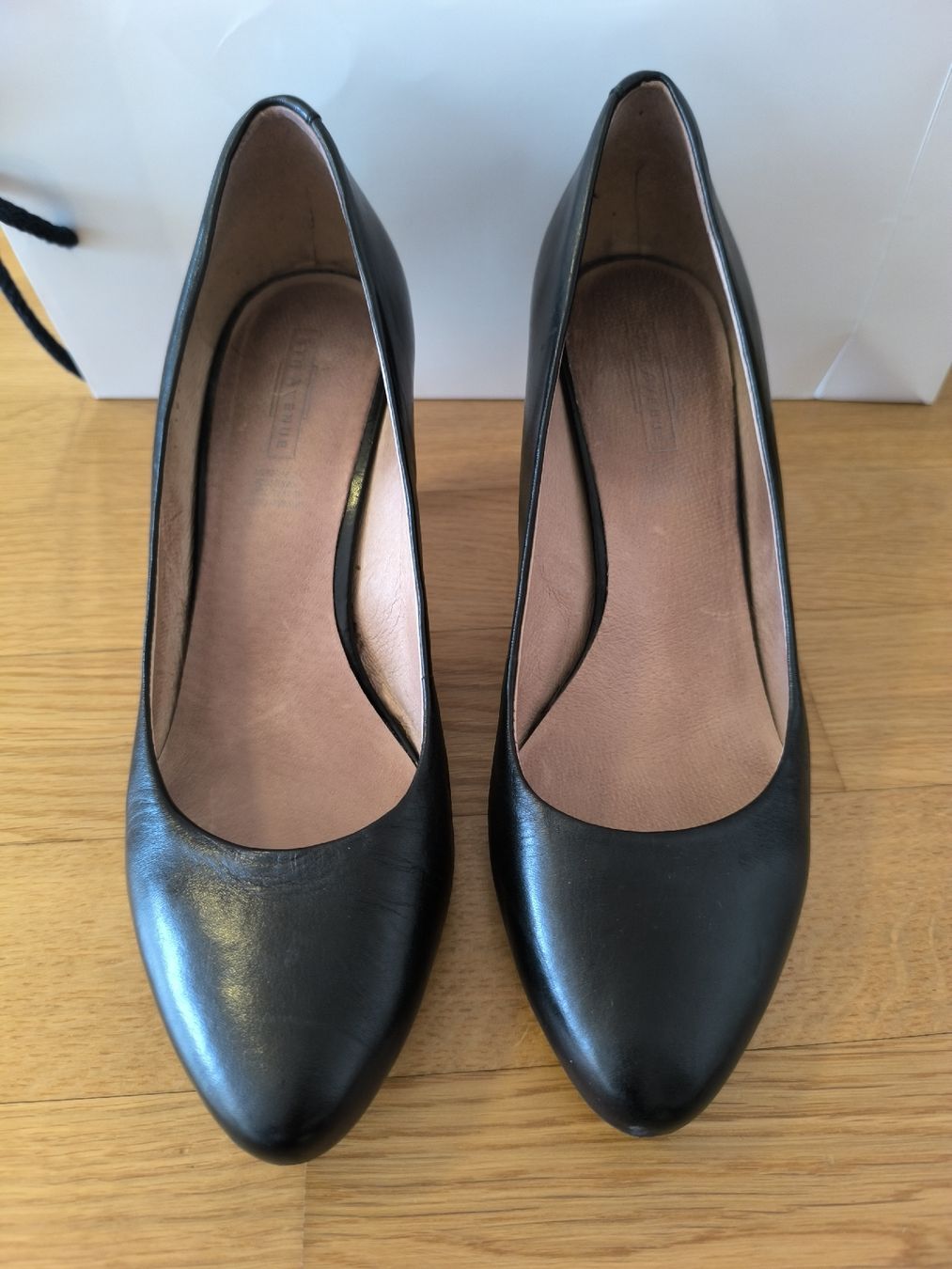 Scarpe da donna: Leder High Heels grösse 40 Schwarz – Usato da Münsingen venduto da pas_82kk 1