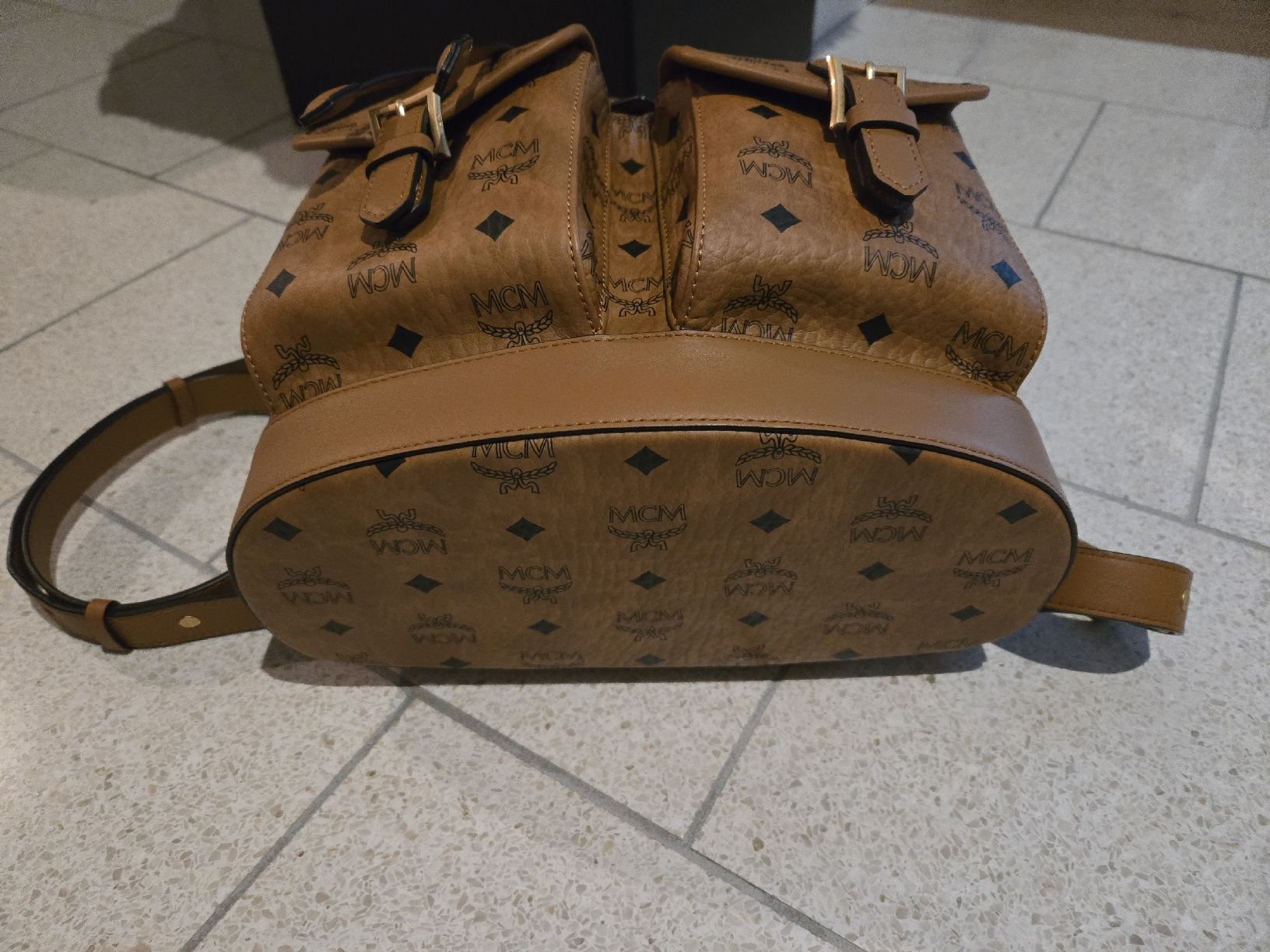 Mcm Zaini: MCM Rucksack neu ungebraucht – Nuovo e nell'imballaggio originale da Winterthur venduto da mar_l9rg 3