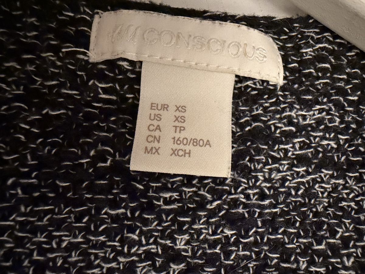 H&M Pullover & Sweatshirts: H&M Conscious Pulli, Grösse XS – Neu (gemäss Beschreibung) aus Au ZH von FMRF 2