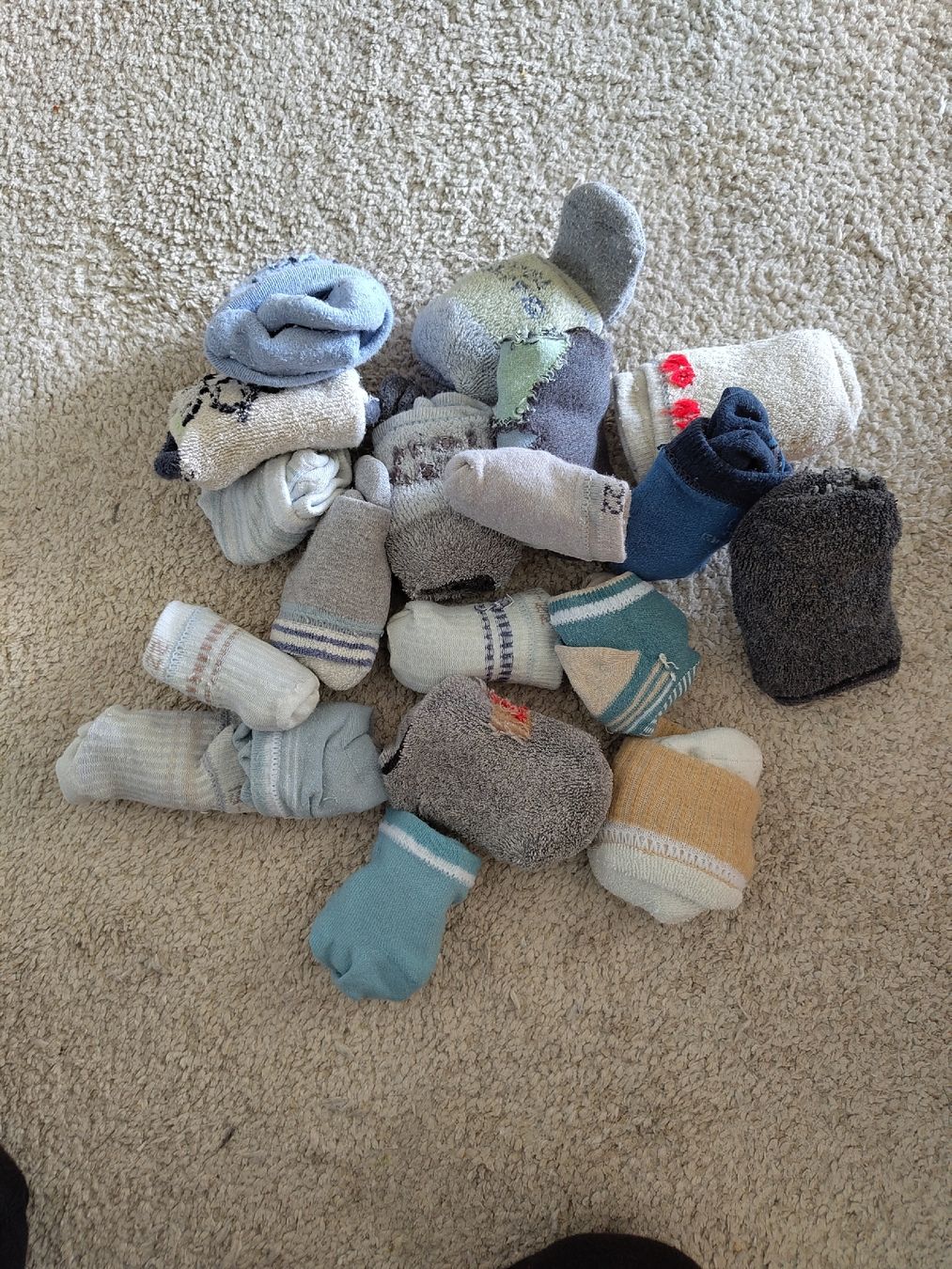Socken für Kinder: Kindersocken Babysocken – Gebraucht aus Ostermundigen von Jinushka