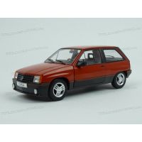 Opel Corsa A SR 1983-1987 rot / schwarz    1:24 von Hachette