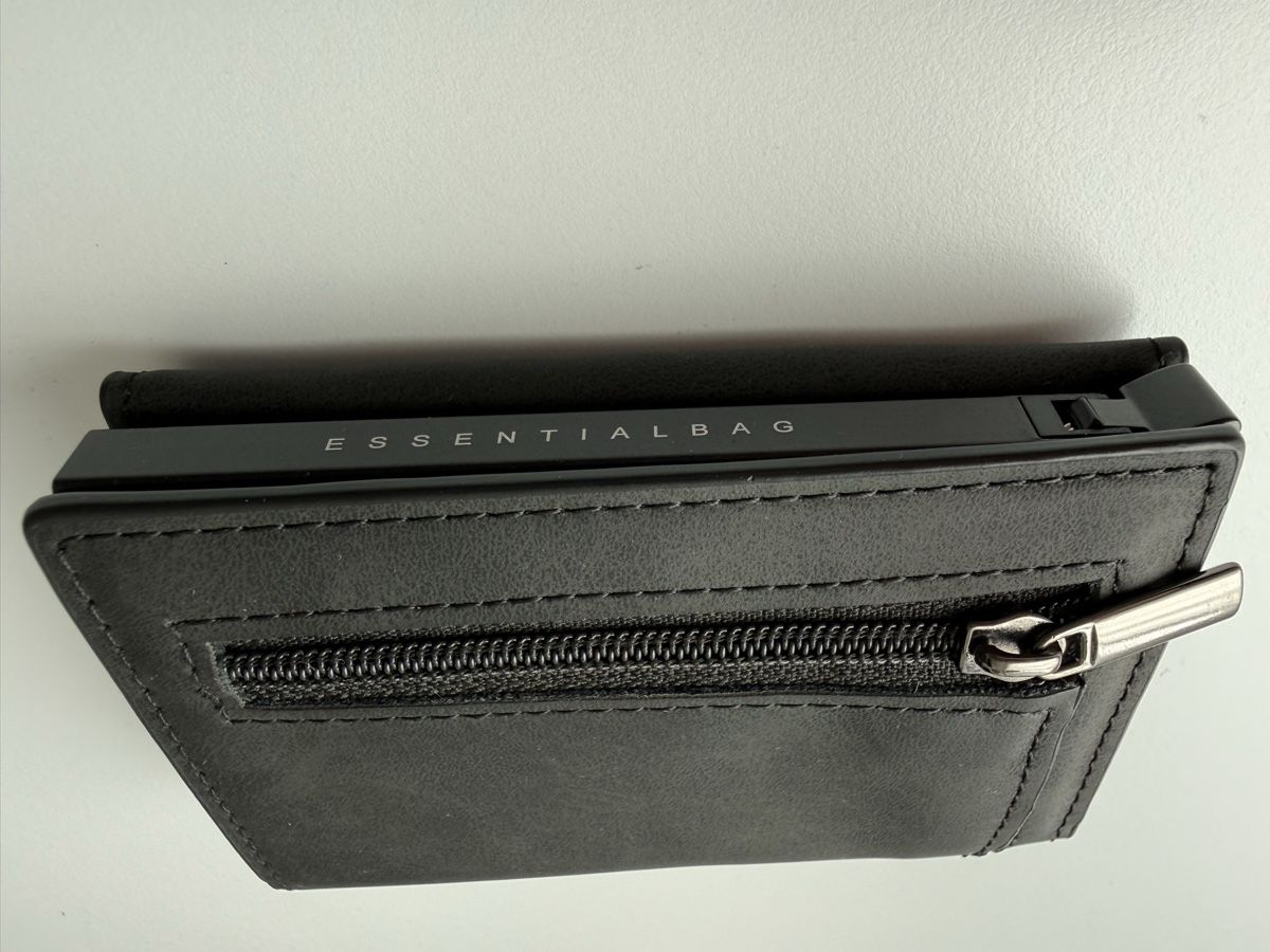 Portafogli: Smart Wallet – Nuovo (secondo la descrizione) da Jegenstorf venduto da mammut02 2