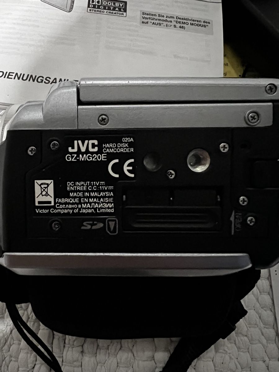 JVC Videocamere: JVC Everio GZ-MG20E Camcorder – Difettoso da Unterkulm venduto da Sita013 9