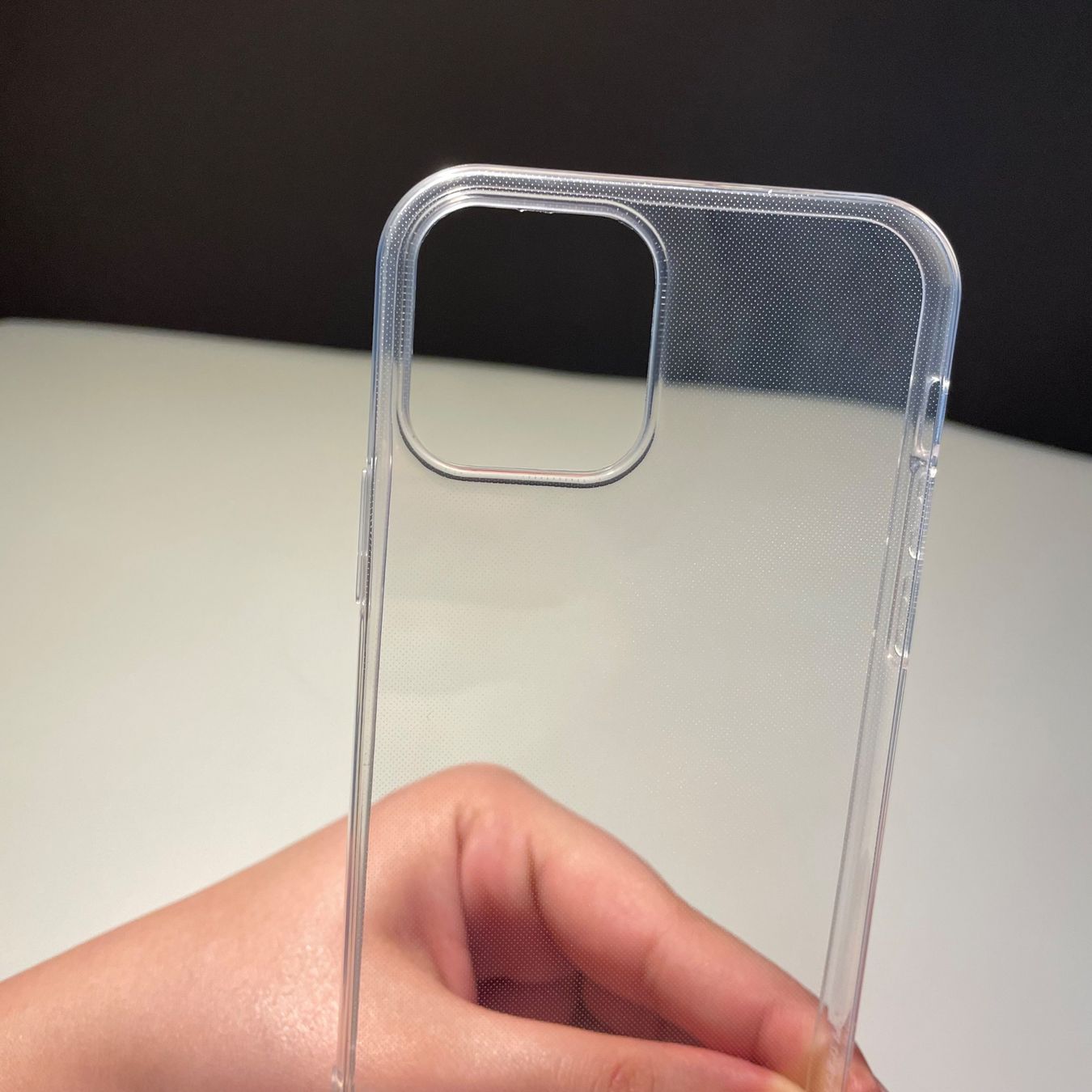 Apple Coques & Protection écran: NEU: iPhone 12 Hülle transparent – Neuf avec emballage d'origine à Bellach par Lapislazuli_blues 4