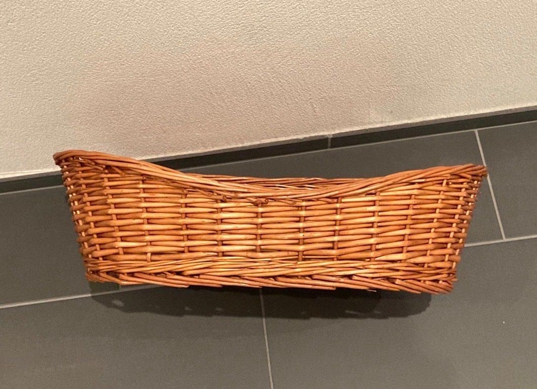 Niches, paniers: Hundekorb Katzenkorb oder Geschenkkorb  geflochten aus Weide – Neuf (Voir description) à Kloten par Narenjina 2