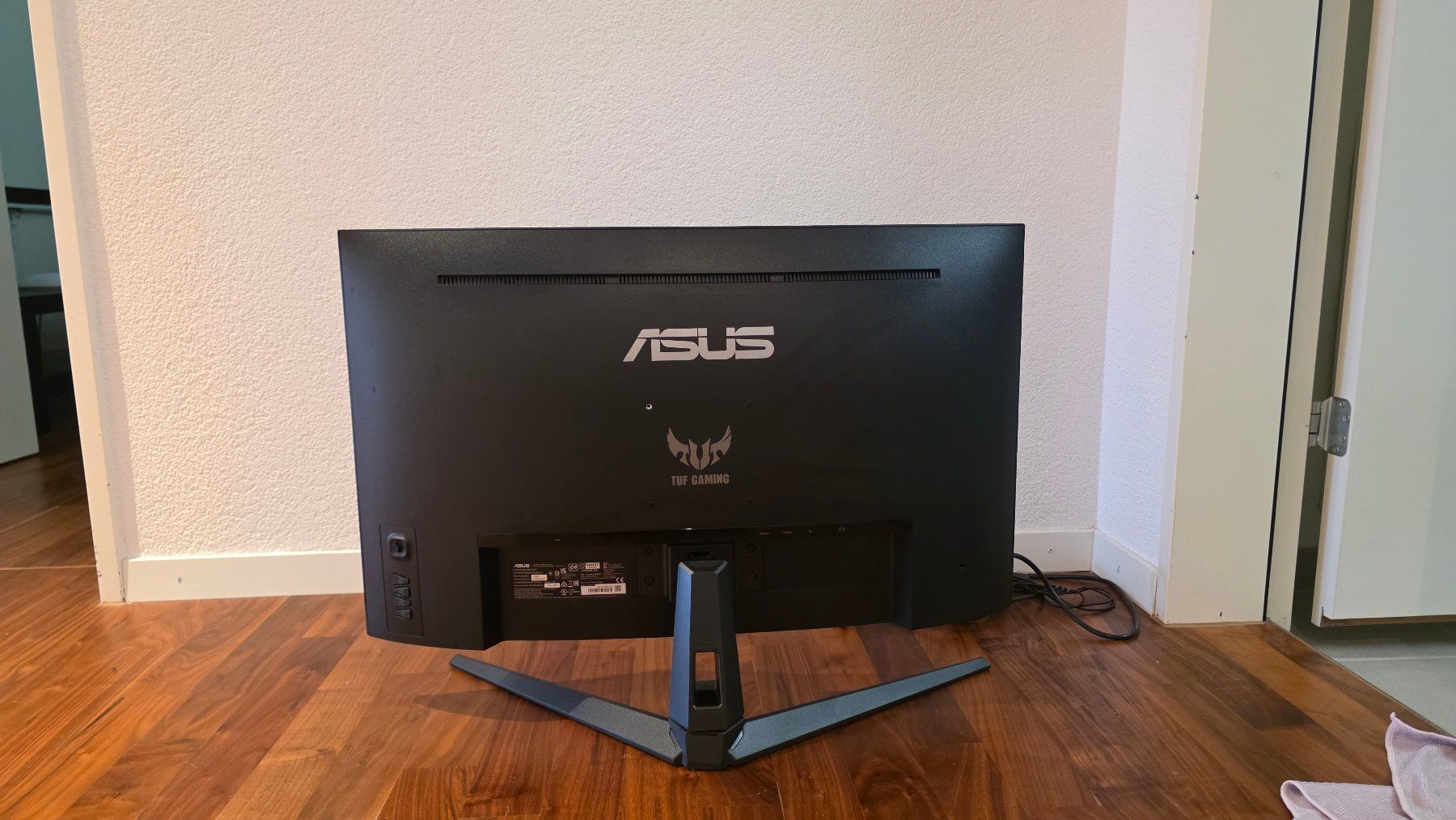 Asus Monitore: ASUS TUF Gaming VG32WQ3 – Neu (gemäss Beschreibung) aus Madetswil von gru_zcr2