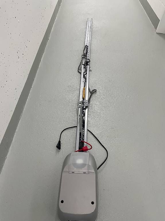 Autre matériel électrique: Chamberlain ML510EV Garagentorantrieb /ToröffnerKomplettset – D'occasion à Stachen par S.Froehlich
