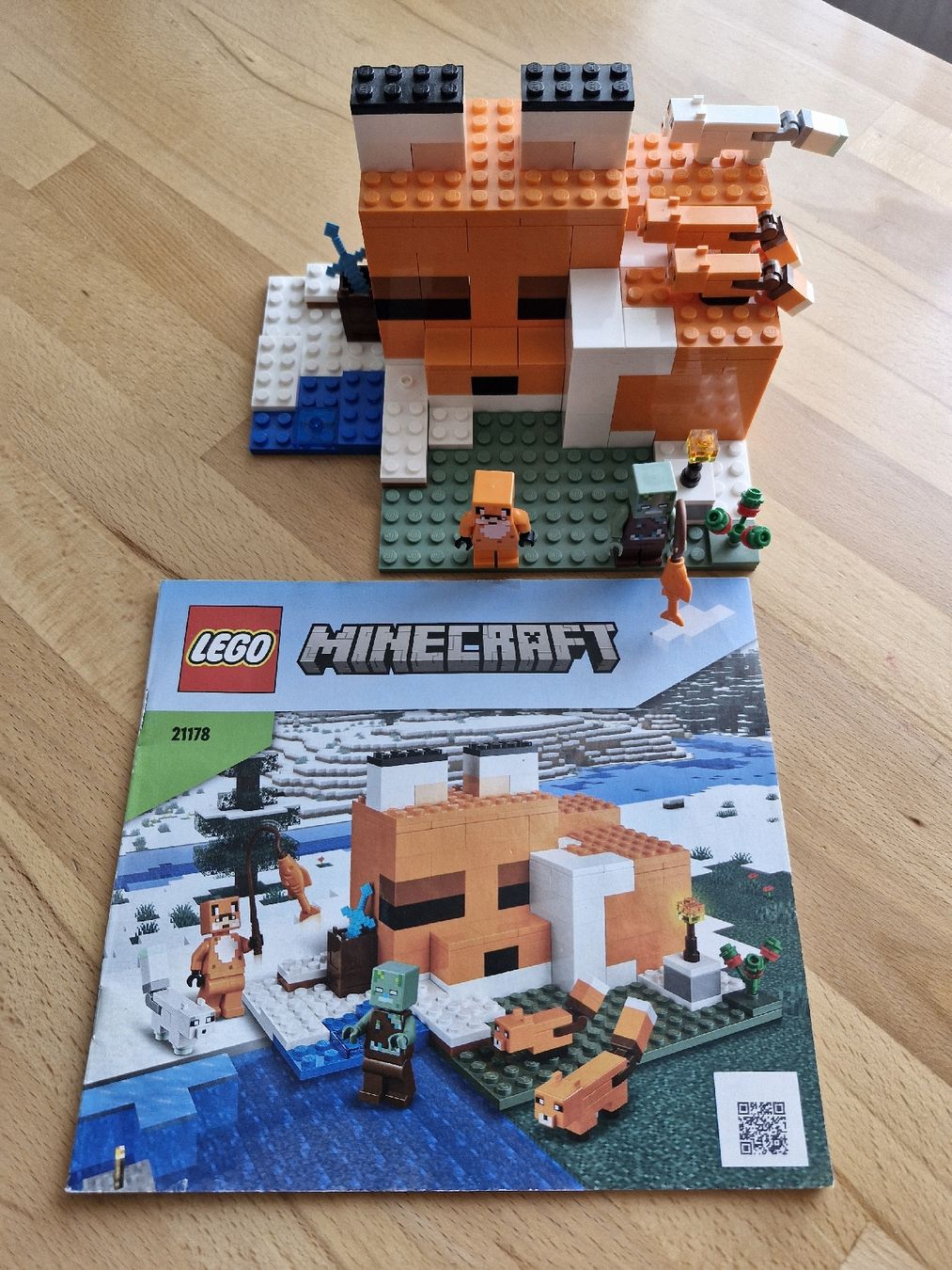 Lego Jouets: Fuchs-Lodge Minecraft  – D'occasion à Balgach par sie_zqn7
