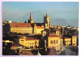 Lausanne - Le Palais de Rumine et la Cathédrale