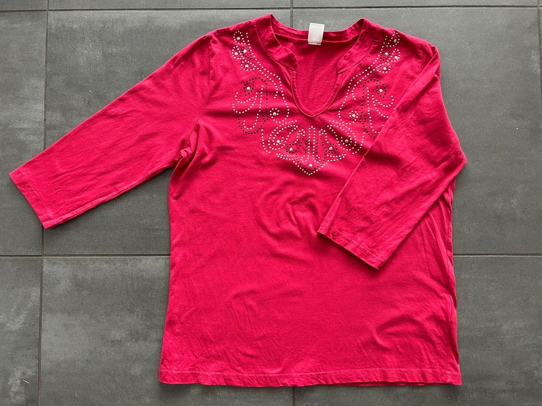 T-shirts: Shirt Pullover rot mit Steinchen Grösse 42 – D'occasion à Zürich par Aengely 1