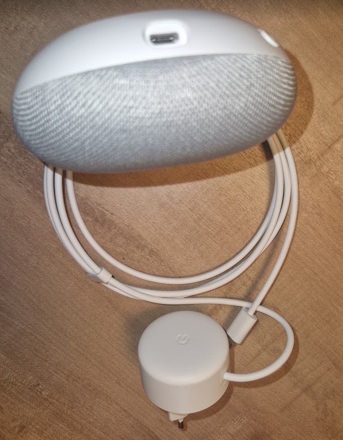 Google Lautsprecher: Google Home Mini Smart Speaker (1. Generation) – Gebraucht aus Au SG von jes_bj6k 1