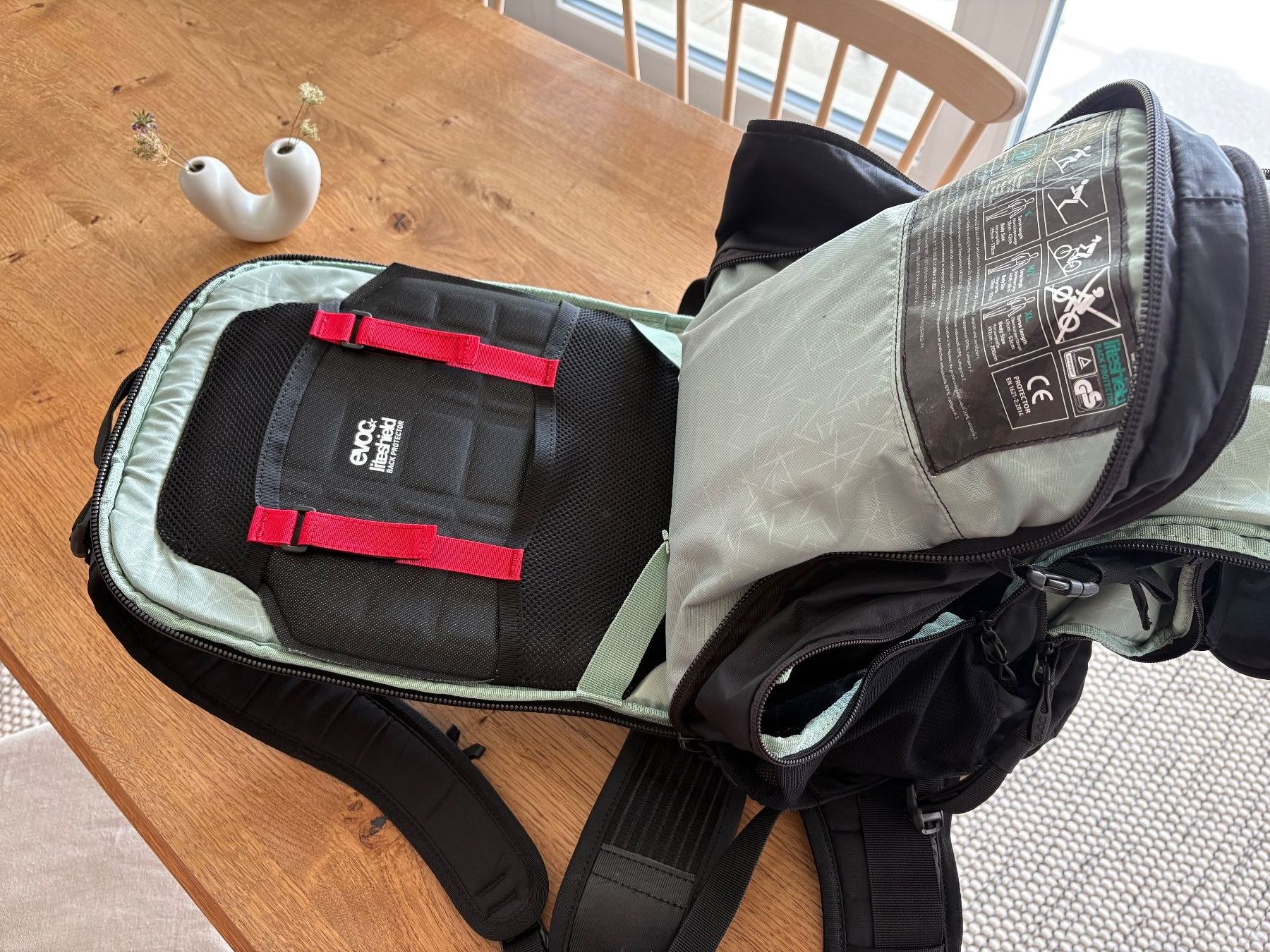 Evoc Zaini: Evoc FR Trail E-Ride 20L Lightshield Protektor Rucksack – Usato da Oberdorf SO venduto da Peschamel 3
