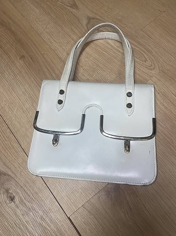 Taschen für Damen: Handtaschen – Gebraucht aus Stein am Rhein von kar_9lmg 1