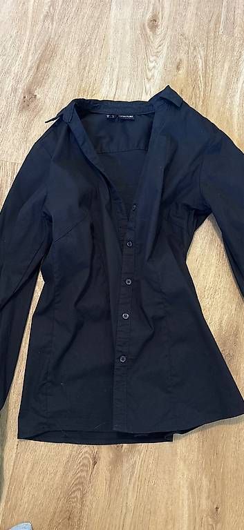 Camicette: Schwarze Bluse – Usato da Schöftland venduto da nis_9zs5