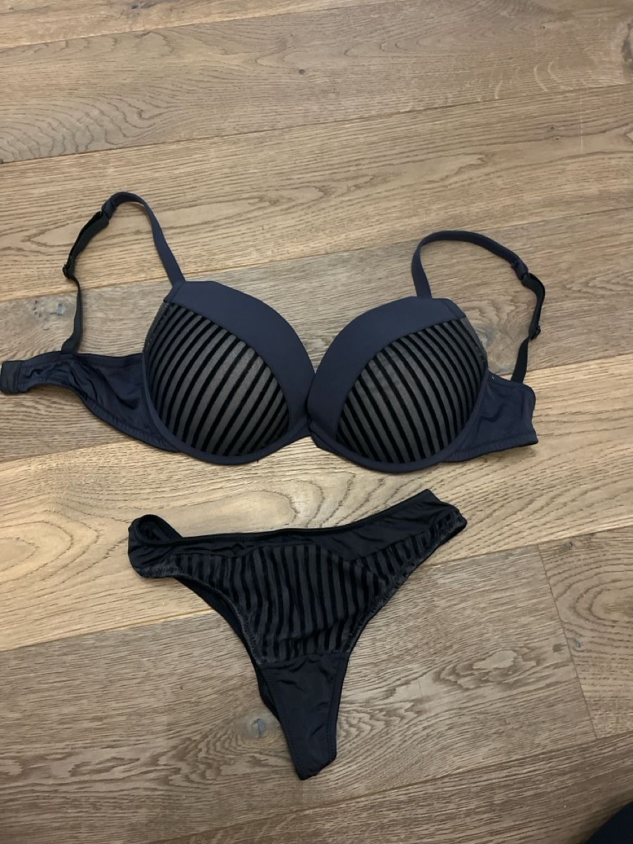 Altra biancheria intima: BH 75 D und String Grösse S Unterwäsche Set – Nuovo (secondo la descrizione) da Richterswil venduto da ste_yzq7