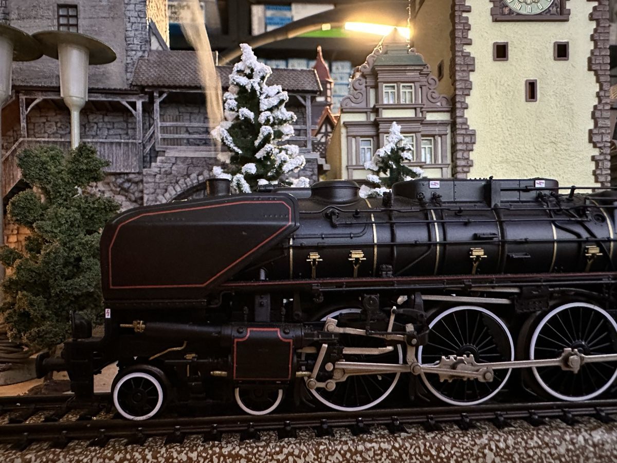 Märklin Modelleisenbahnen: Märklin 39241 SNCF Série 241-A mfx+ digital Sound – Neu (gemäss Beschreibung) aus Lupsingen von New-Haven 1