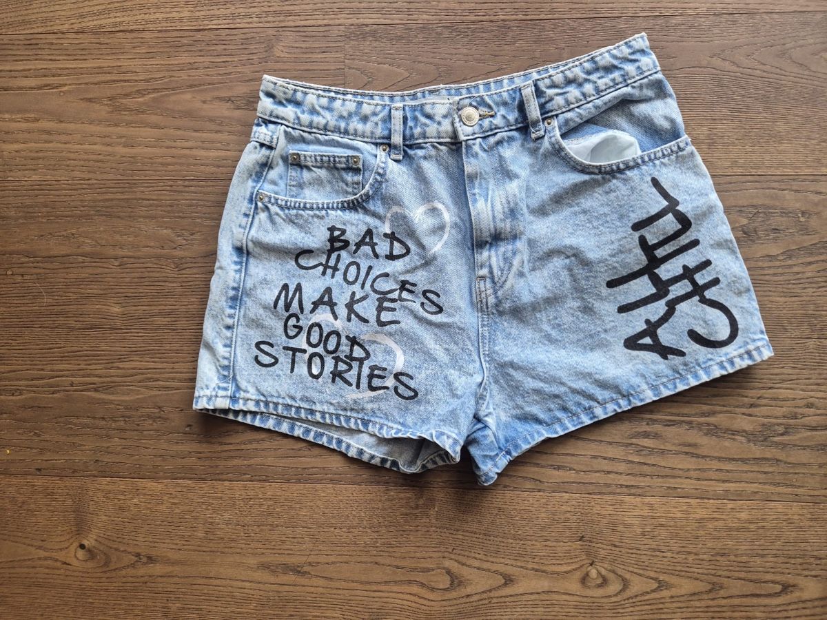 Jeans: Jeansshorts Damen Gr. M – Gebraucht aus Dielsdorf von sissy04