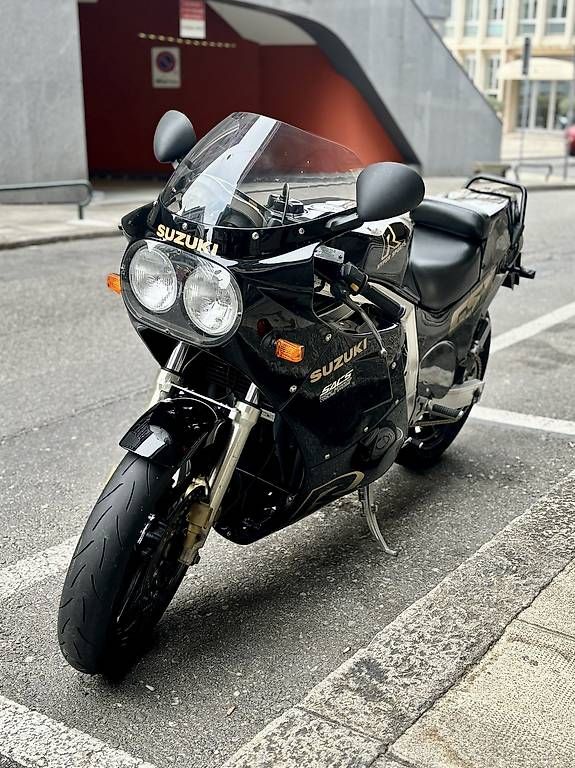 Strada: Suzuki GSXR 1100 – Usato da Grand-Lancy venduto da Marcopanik 3