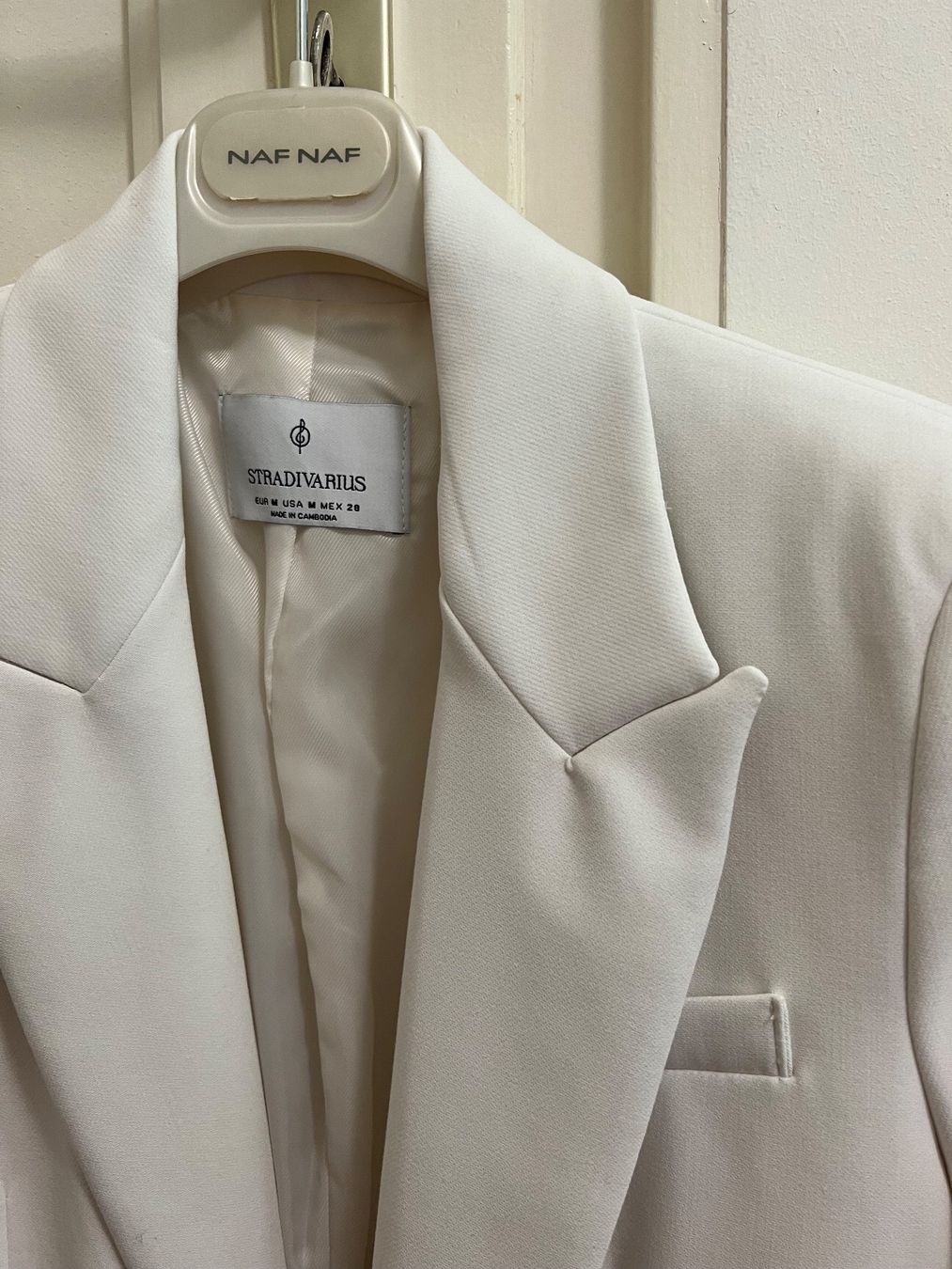Stradivarius Vestes: White blazer, new. Costume Jacket – D'occasion à Carouge GE par 45k_gvb8 1