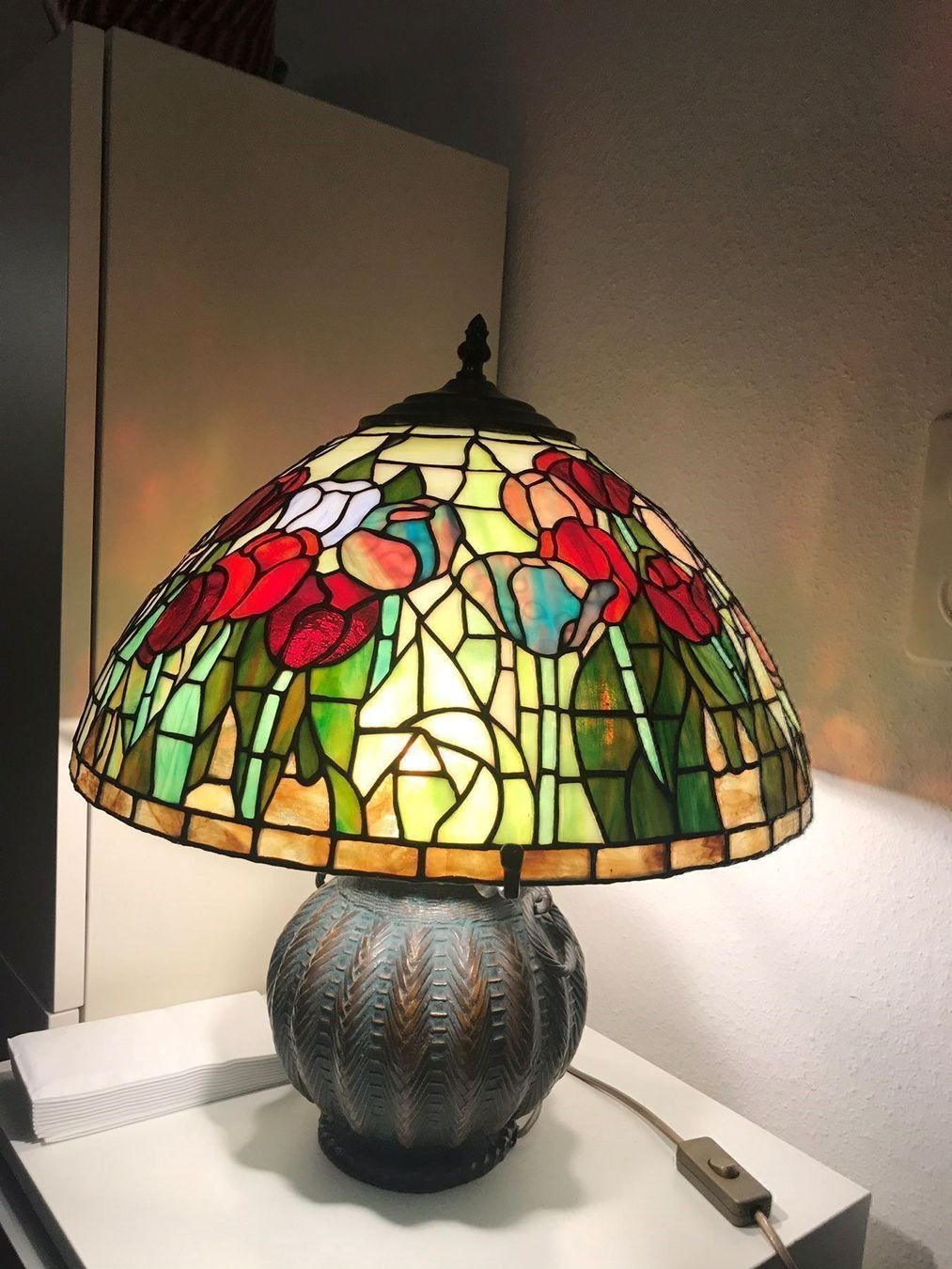Lampade: Tiffany Glas Lampe – Nuovo e nell'imballaggio originale da Volketswil venduto da rerererarara