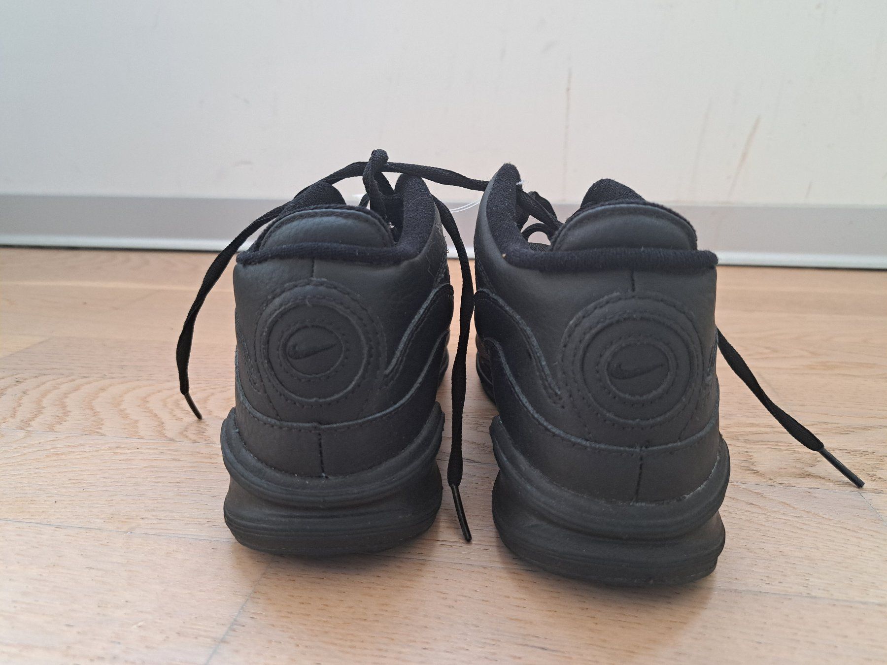Damenschuhe: neue Original Nike Sneaker / Basket, Gr. 37.5 – Neu und originalverpackt aus Zürich von jenxx 2